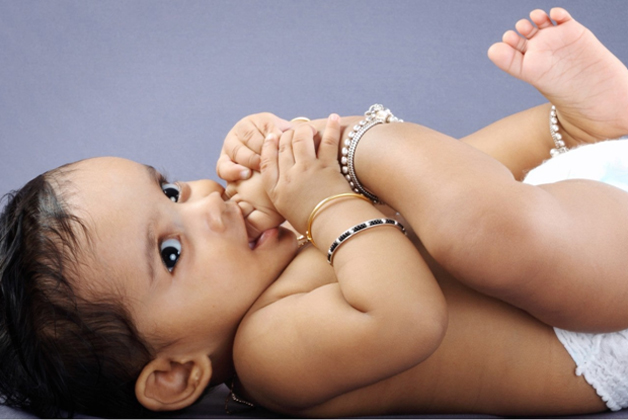 Buy 22Kt Gold Casting Designer Baby Hand Chain Bracelet 195G892 Online from  Vaibhav Jewellers