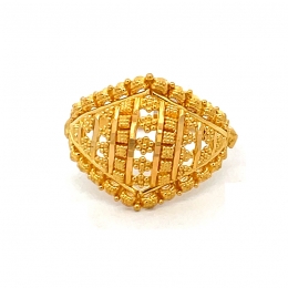 Gold Ring - 22K - size 7