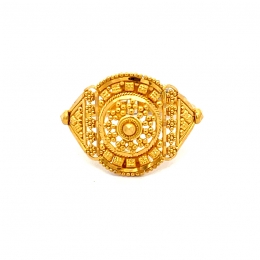 Stunning Circular Design 22K Gold Ring - size 7.75