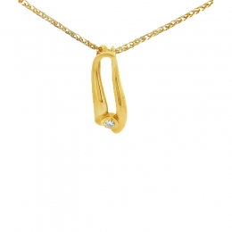 Minimalist 18K Gold Diamond Pendant