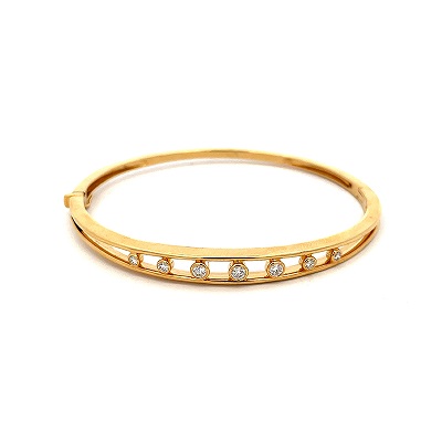 Elegant Gold Diamond Bangle Bracelet