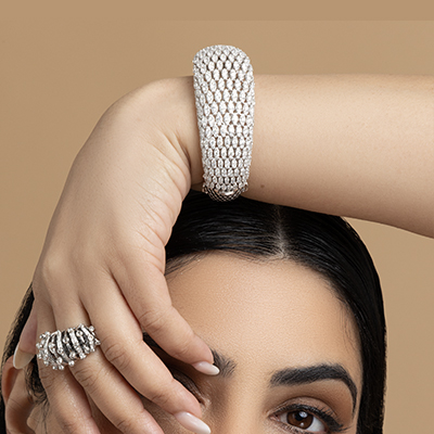 Gold Icon Mesh Ring in Gold with Diamonds