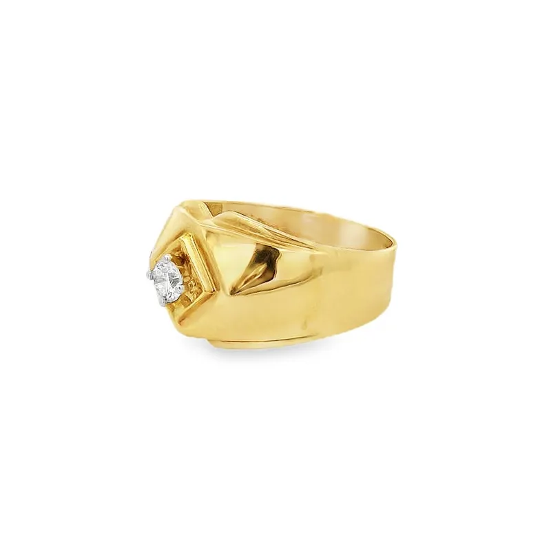 Men's Ring in Gold and Diamonds