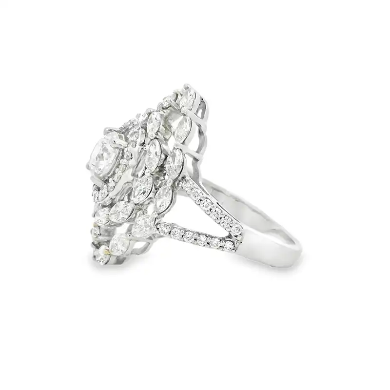 Elegant White Gold Diamond Ring