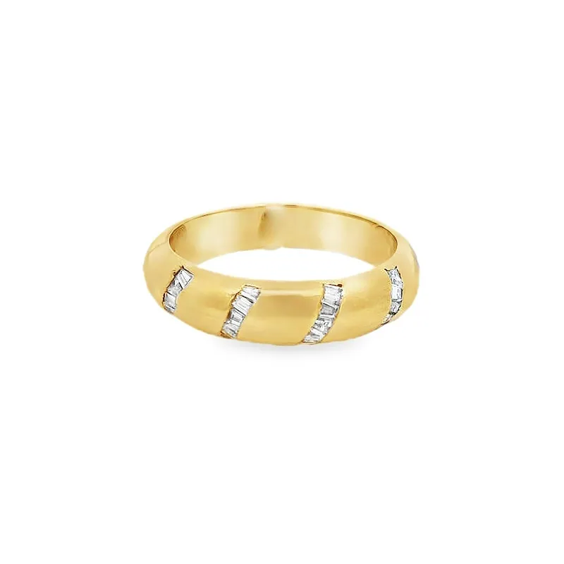 Men's Ring in Gold and Diamonds