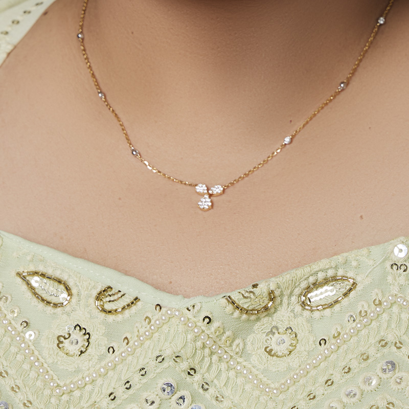18K Gold Diamond Necklace - Pear drop
