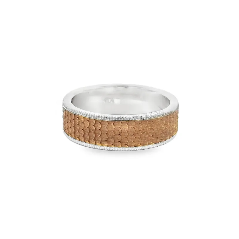 Elegant Textured Gold Ring