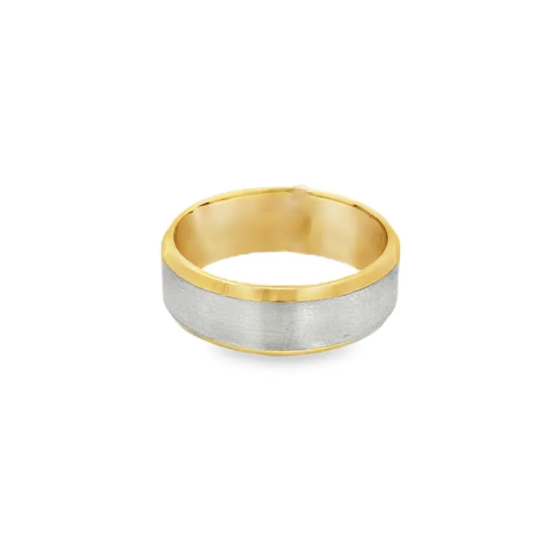 Elegant Two-Tone Wedding Band