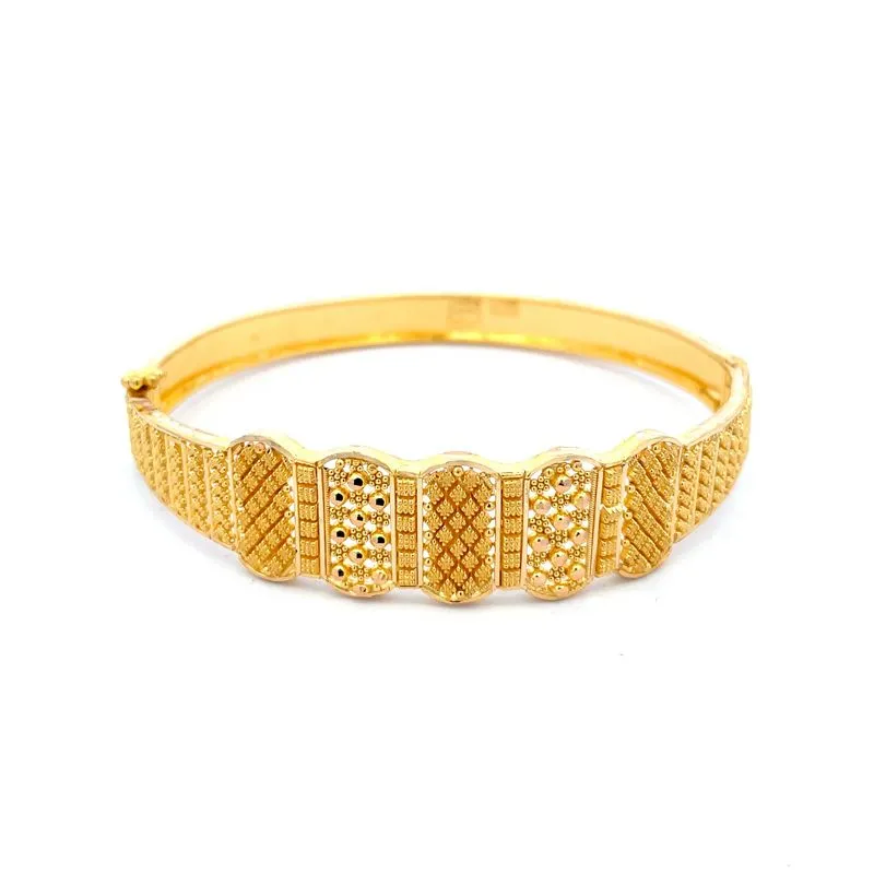 Ladies Bangle in 22K Gold