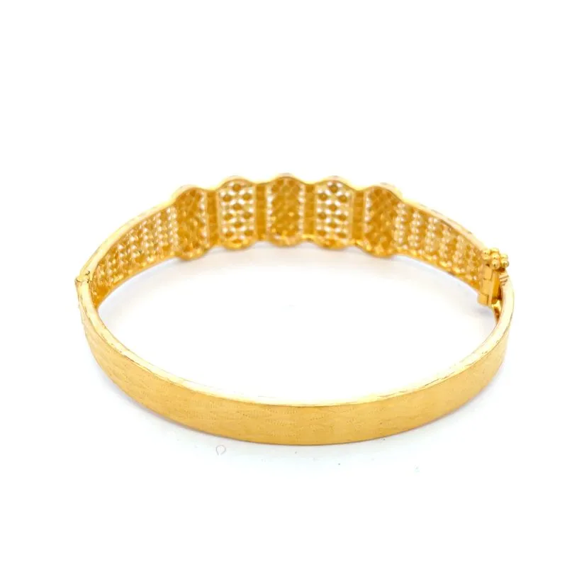 Ladies Bangle in 22K Gold