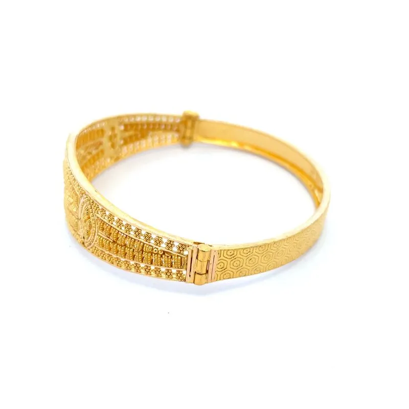 Ladies Bangle in 22K Gold