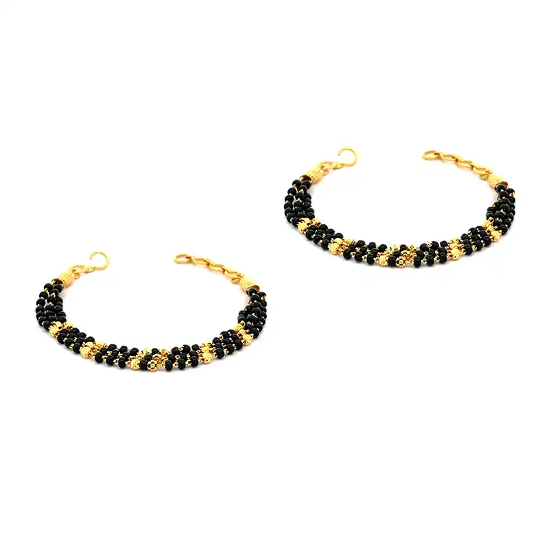 3 Layered Baby Bracelet in Black beads and Gold - 5 inch