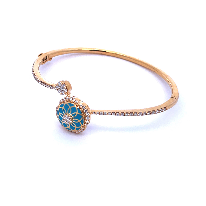 Captivating Gold Diamond Bangle Bracelet