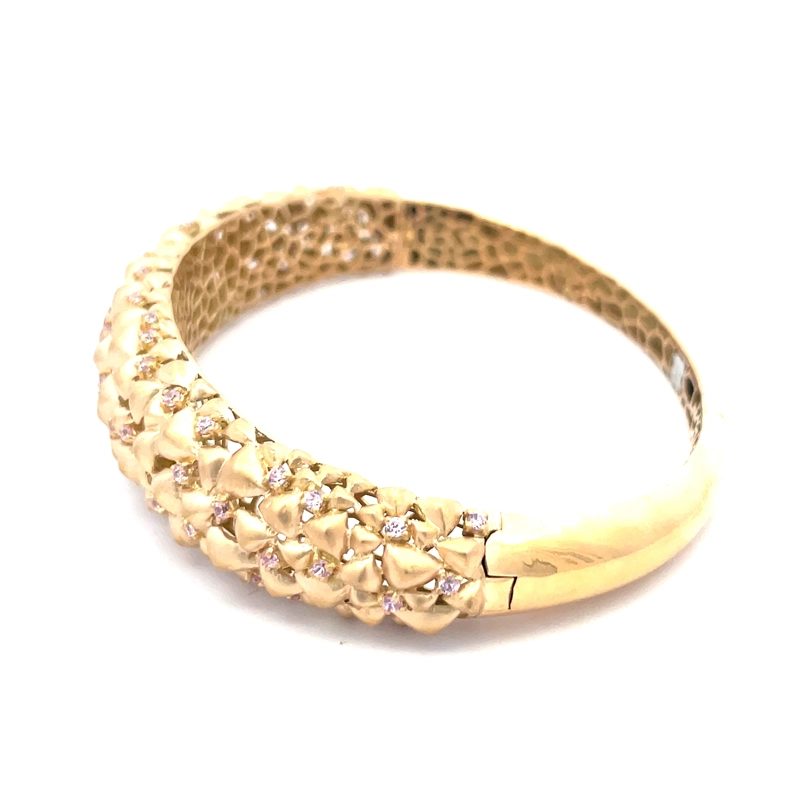 Elegant Gold Textured Bracelet