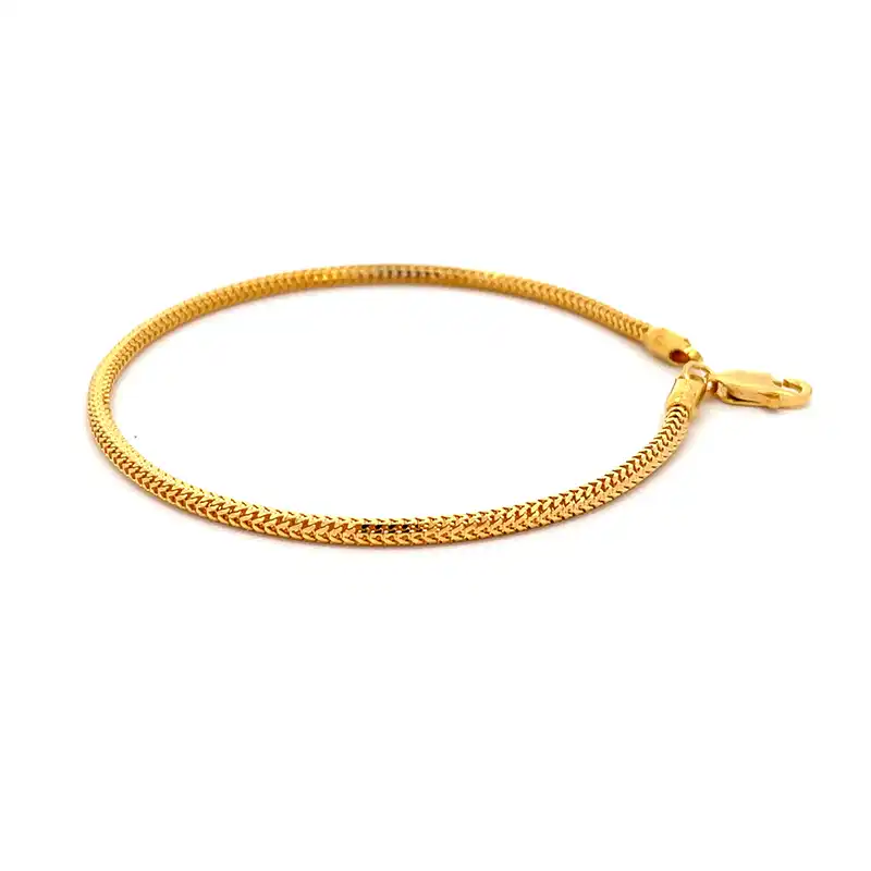 Sleek minimalist Gold Bracelet - 7.25 inch