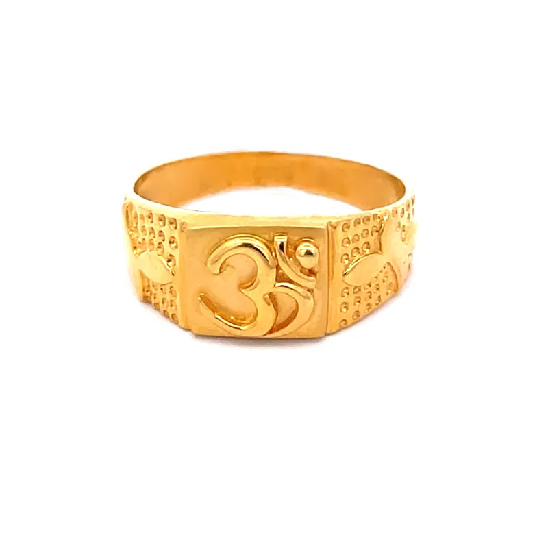 Gold ring with Om symbol - Size 8.50