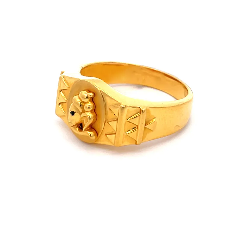 Men's Ring with Ganesh symbol - Size 9.75