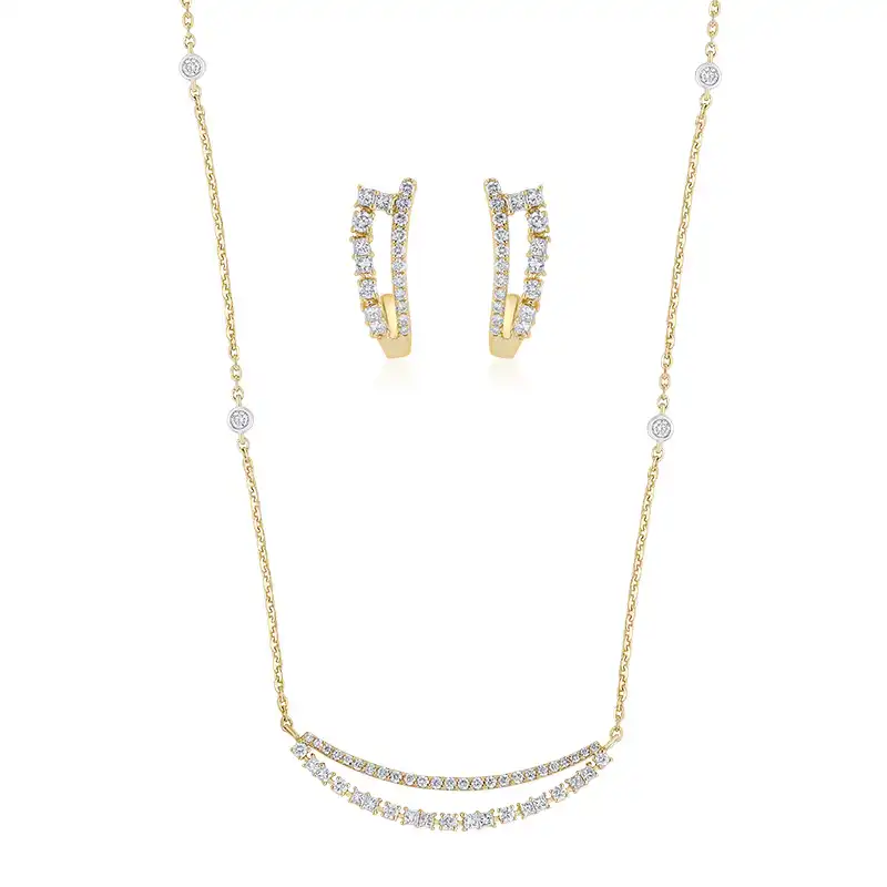 Delicate 18K Gold Diamond Pendant Set