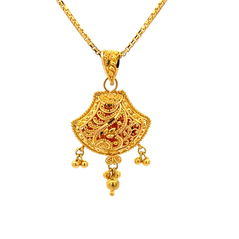 Elegant Gold Pendant with Intricate Design