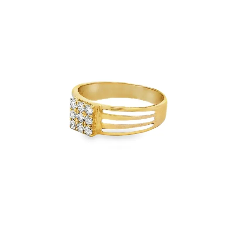 Elegant Diamond-Studded Ring