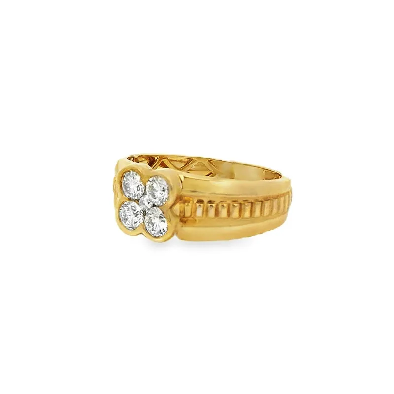 Elegant Gold Ring with Diamonds