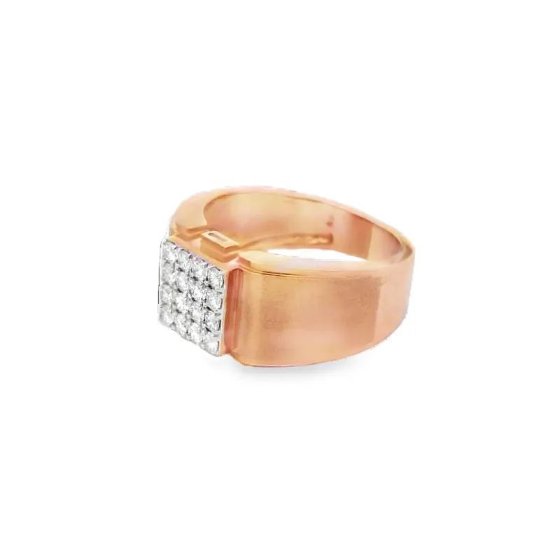 Elegant Gold and Diamond Ring