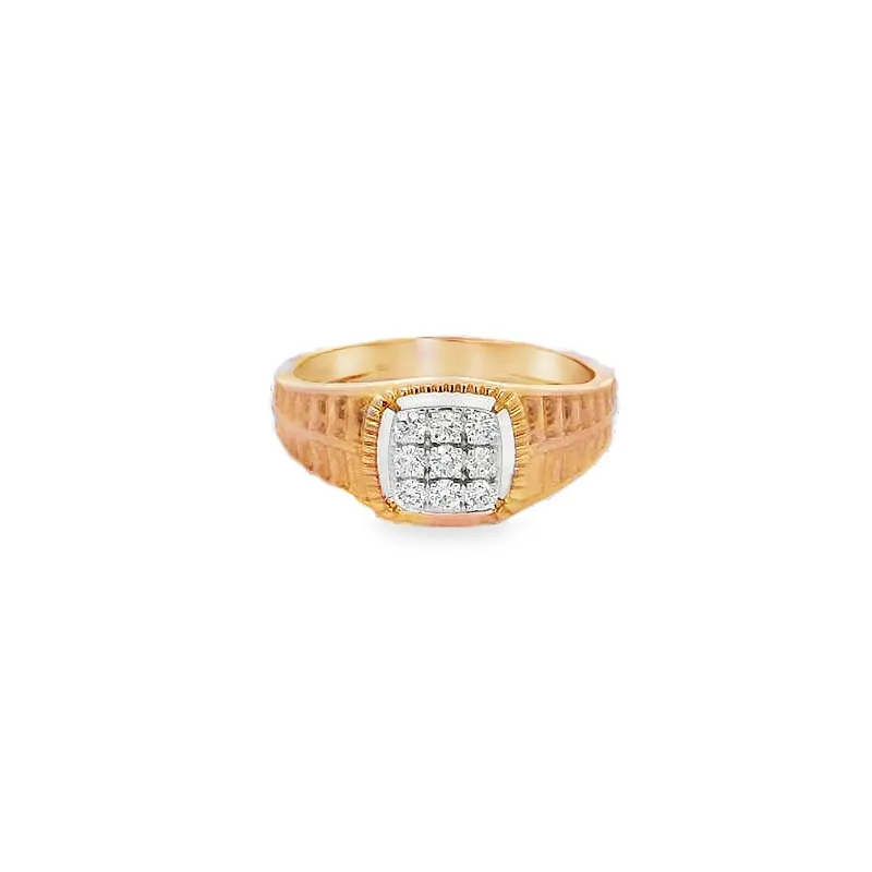 Elegant Diamond-Studded Ring