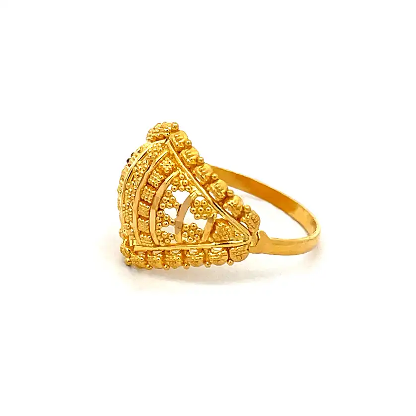 Gold Ring - 22K - size 7