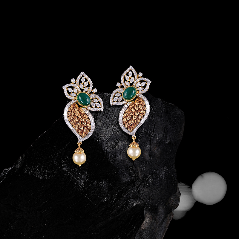 Emerald Diamond Earrings in 18K Gold