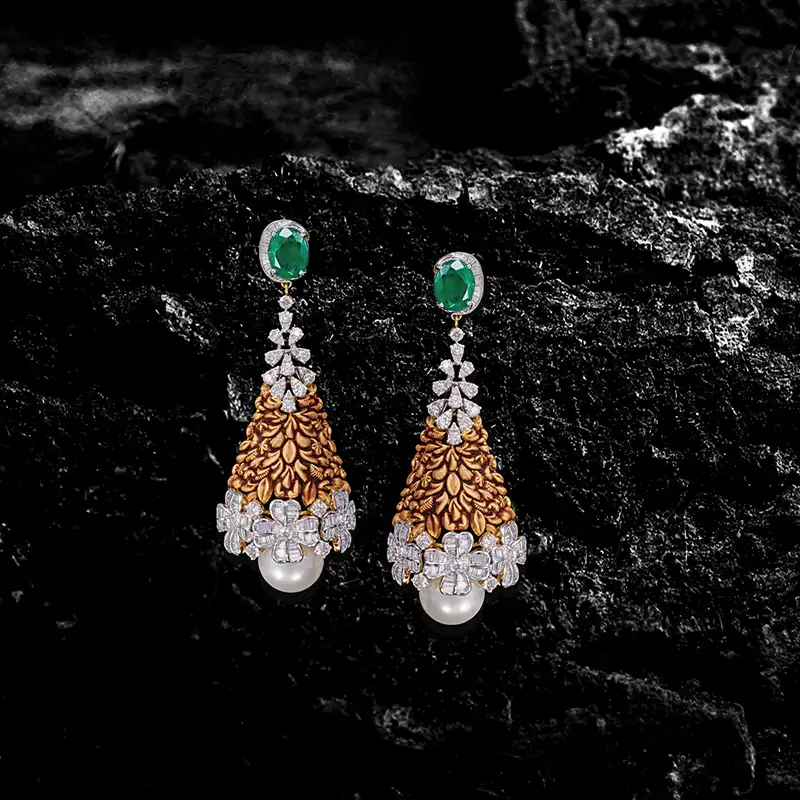 Emerald Diamond Earrings in 18K Gold