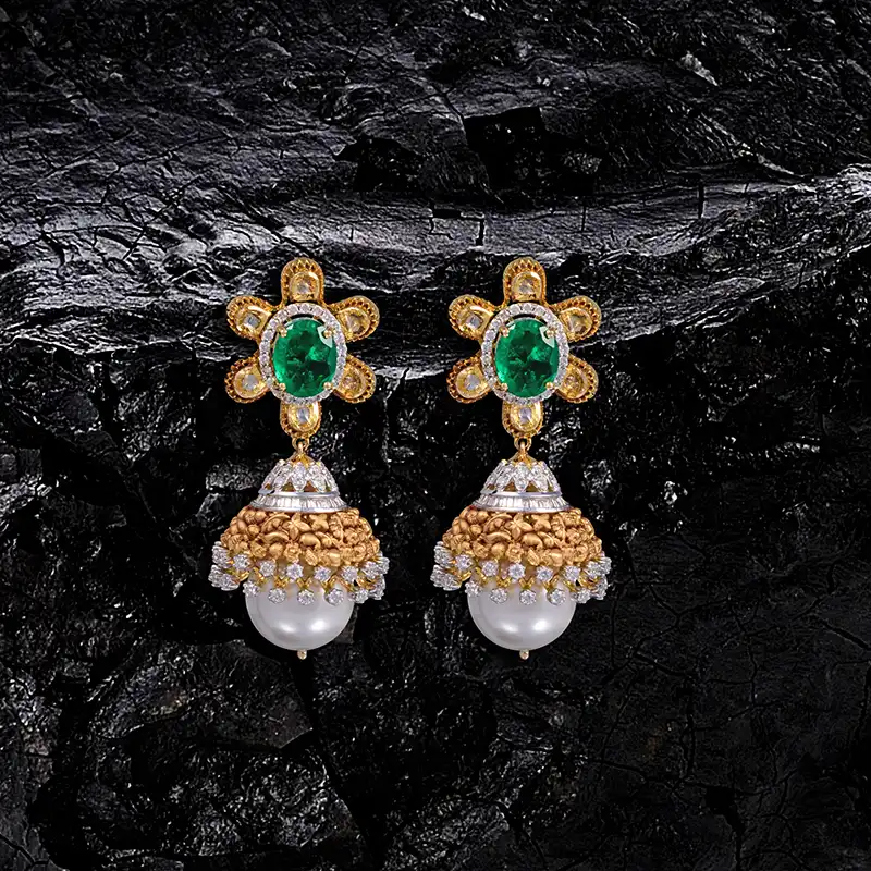 Emerald Diamond Earrings in 18K Gold