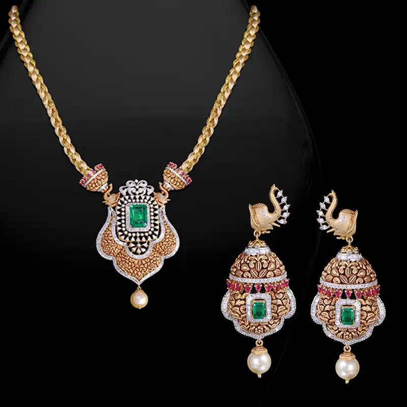 Emerald Diamond Necklace Set in 18K Gold