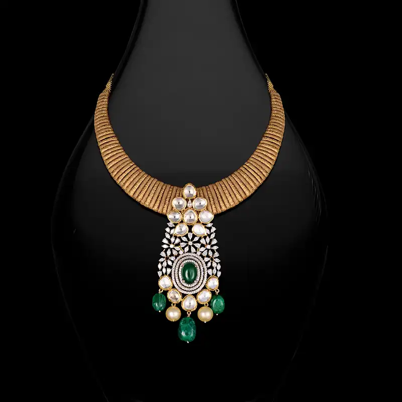 Emerald Diamond Necklace in 18K Gold