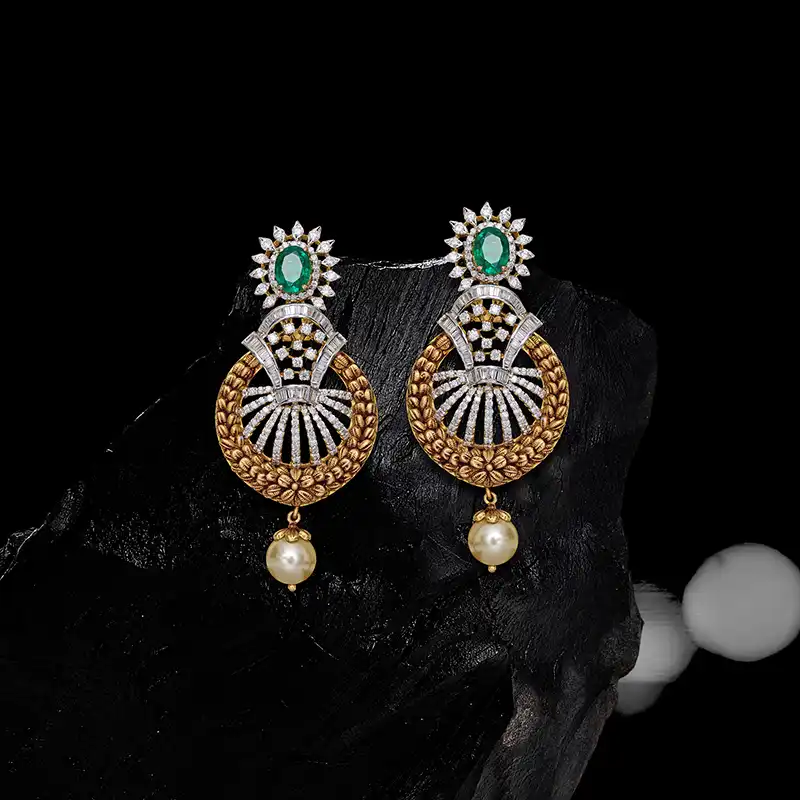 Emerald Diamond Earrings in 18K Gold