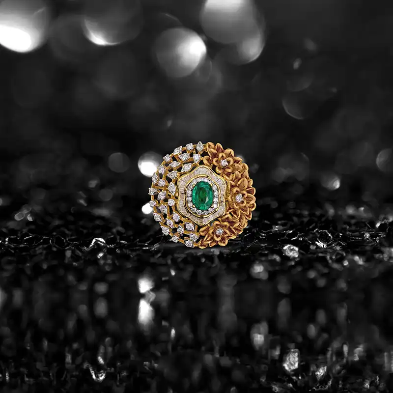 Emerald Diamond Rings in 18K Gold