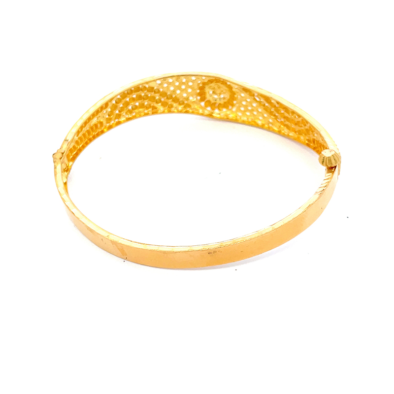 Classic 22K Gold Bangle Bracelet