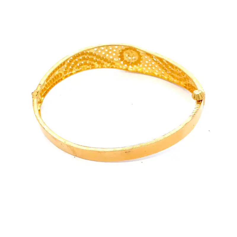 Classic 22K Gold Bangle Bracelet