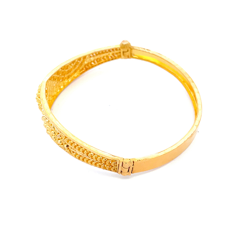 Classic 22K Gold Bangle Bracelet