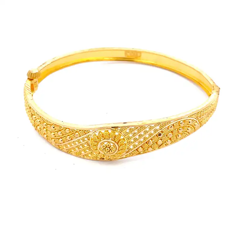 Classic 22K Gold Bangle Bracelet