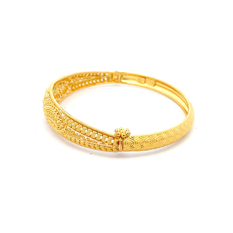 Intricate 22K Gold Bangle Bracelet