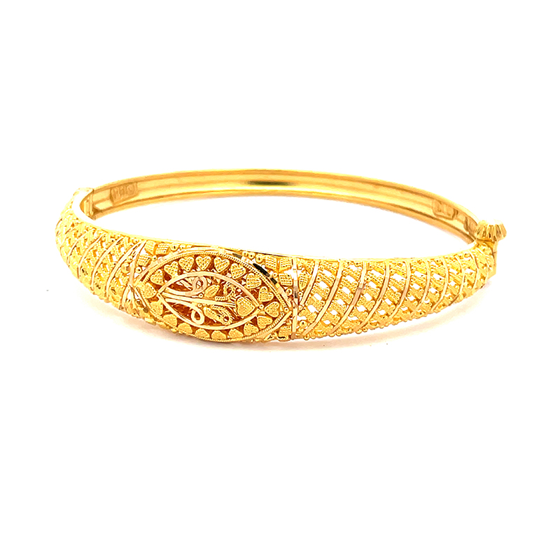 Contemporary 22K Gold Bangle Bracelet