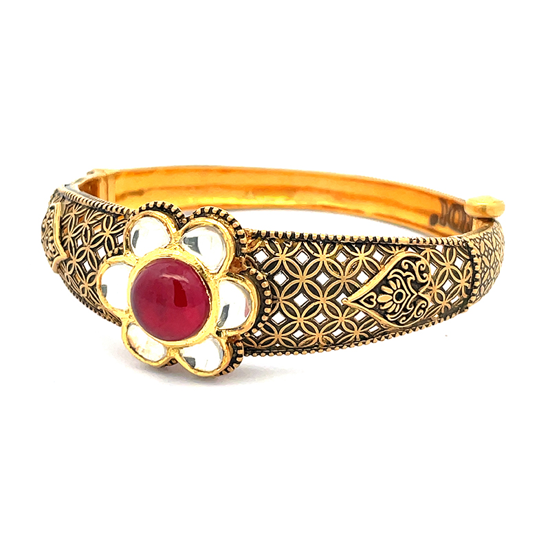 Elegant Antique Floral Gold Bangle Bracelet