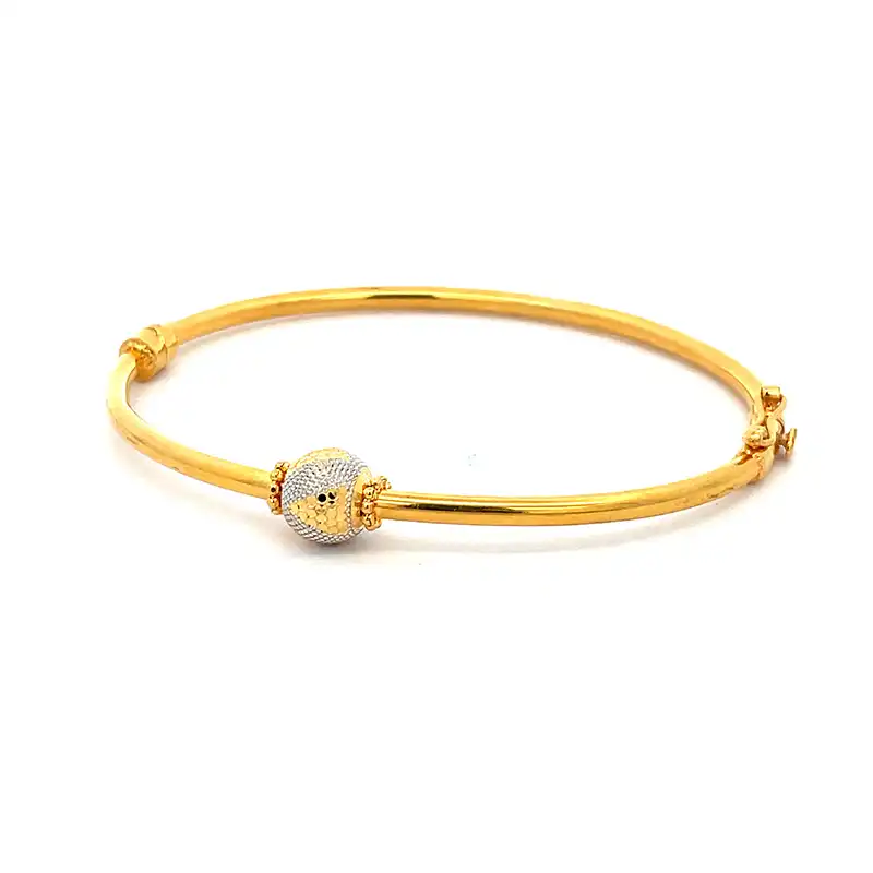 Elegant Gold Bangle Bracelet