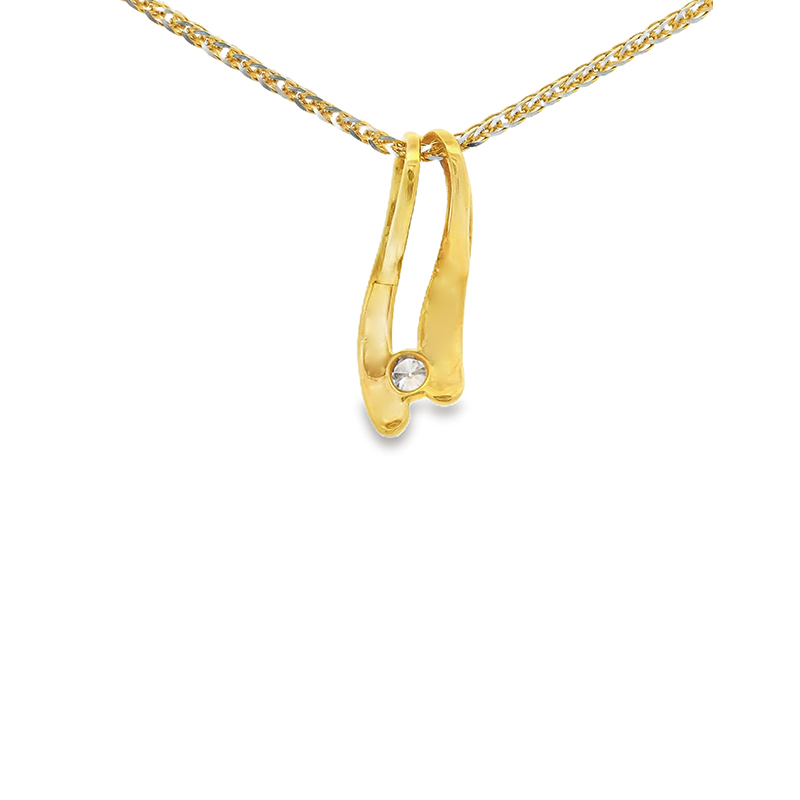 Minimalist 18K Gold Diamond Pendant