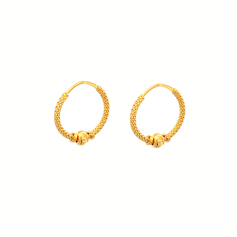 Everyday Glamour Gold Hoop Earrings - Diameter 15 mm