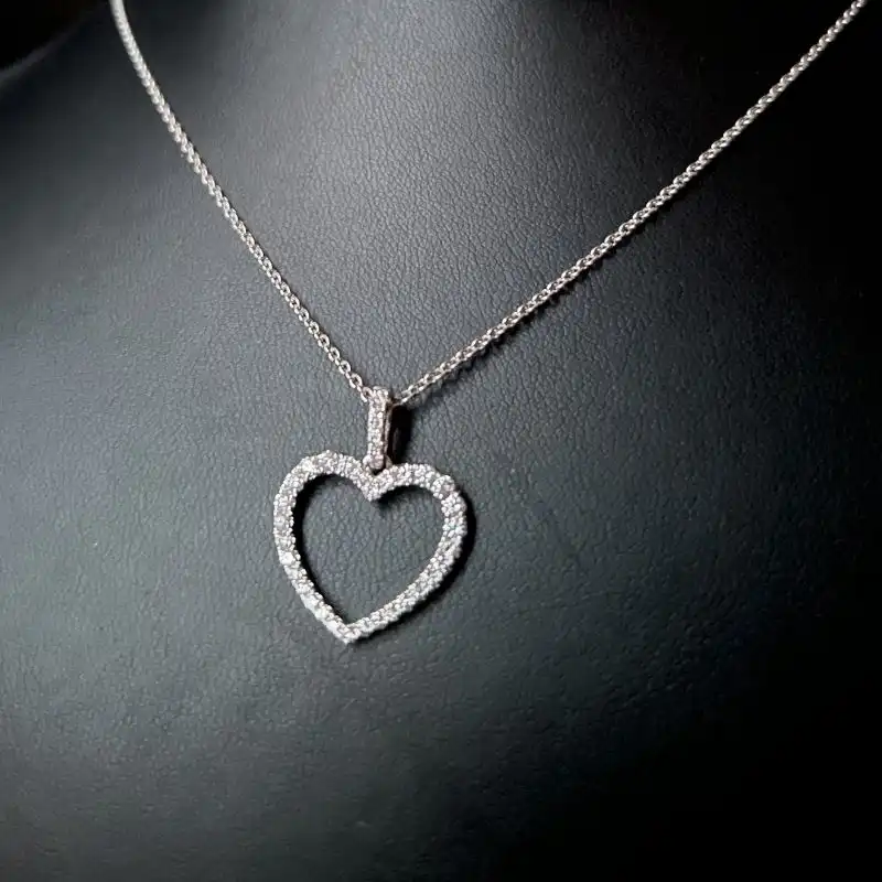 18K White Gold Heart Pendant