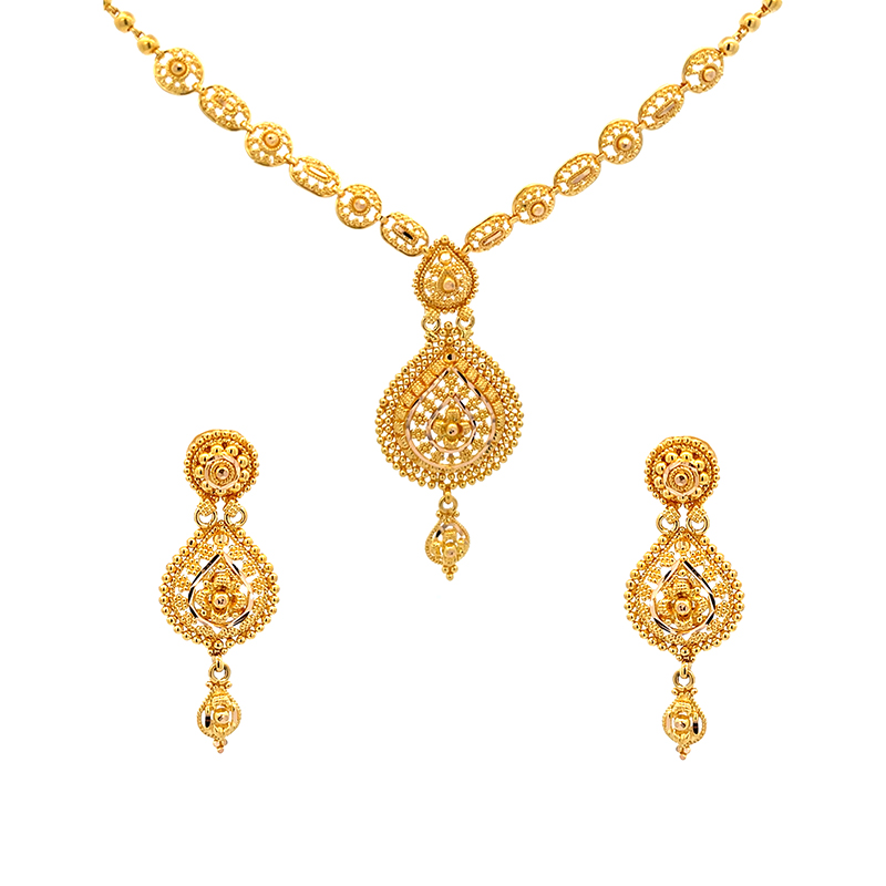 22k Yellow Gold Necklace and earrings Set