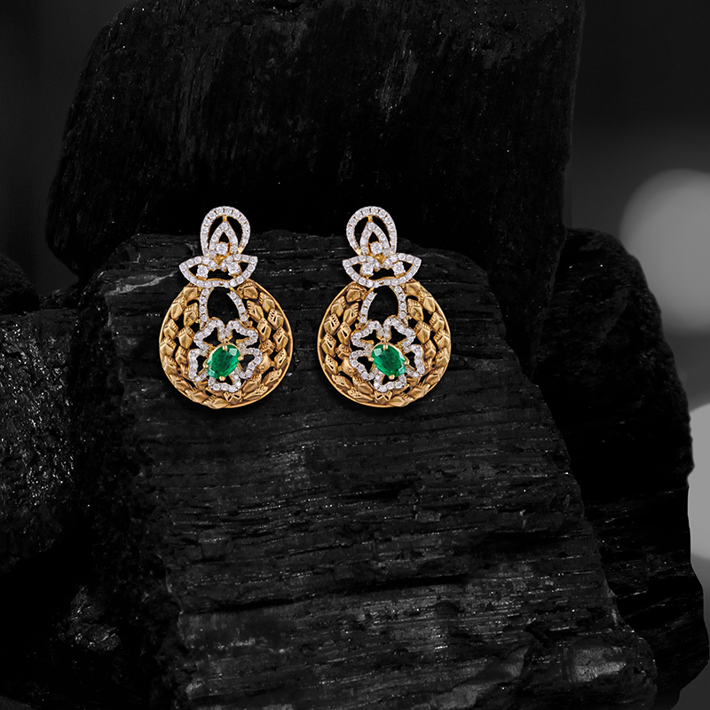 Emerald Diamond Earrings in 18K Gold