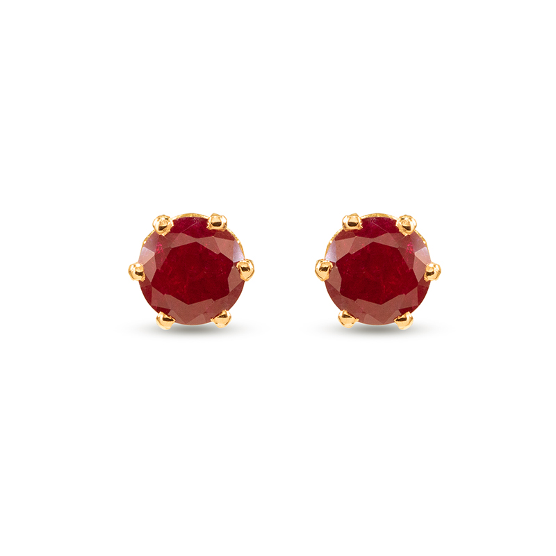 Classic round Gold Ear Studs in deep red