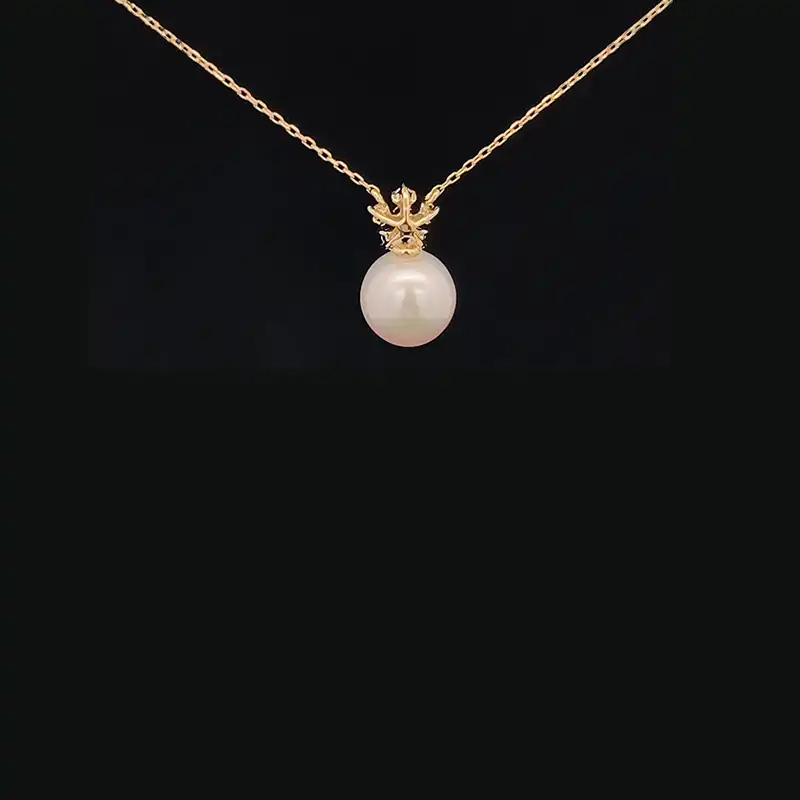 Sparkling Pearl Diamond Pendant Set